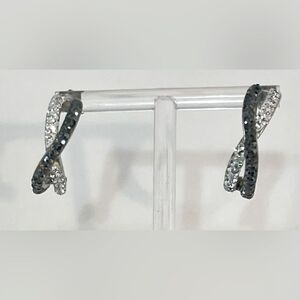 Khol’s Silver/Navy hoop earrings